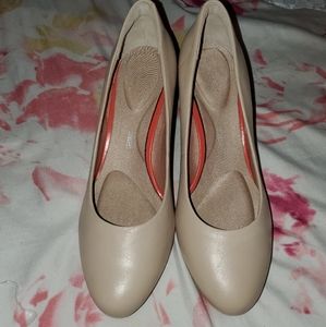 Rockport total motion (Leah)